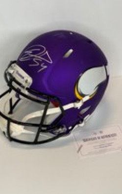 Eric Kendricks #54 MN Vikings Autographed Helmet » United Heroes League